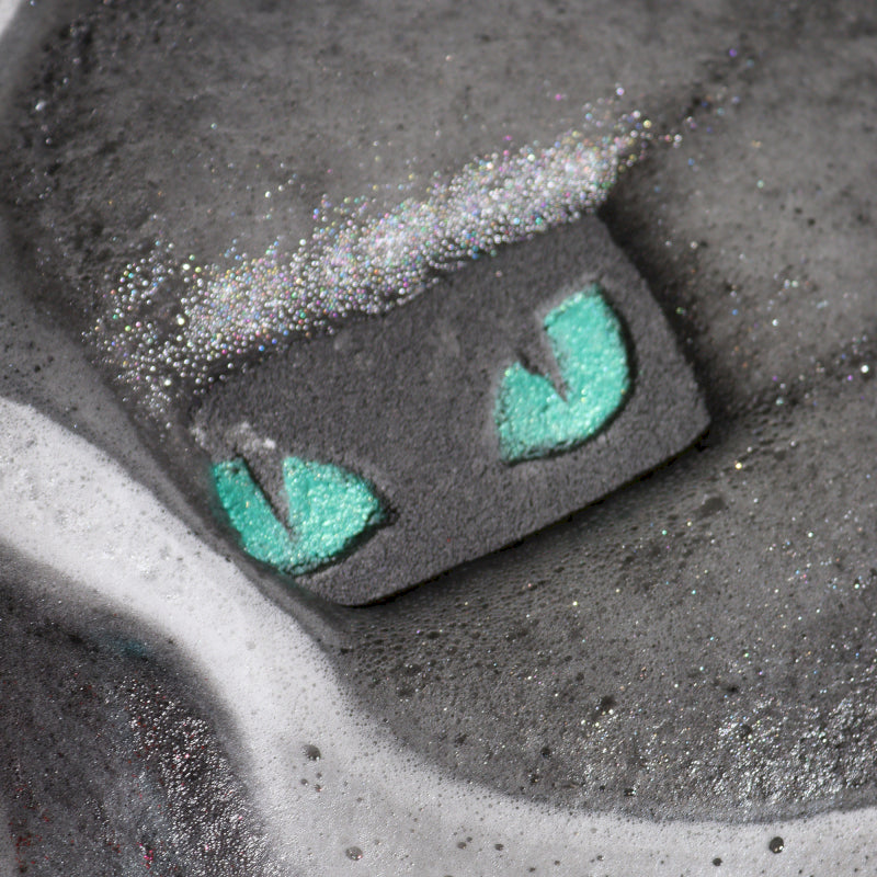 Cat Eyes Bath Bomb